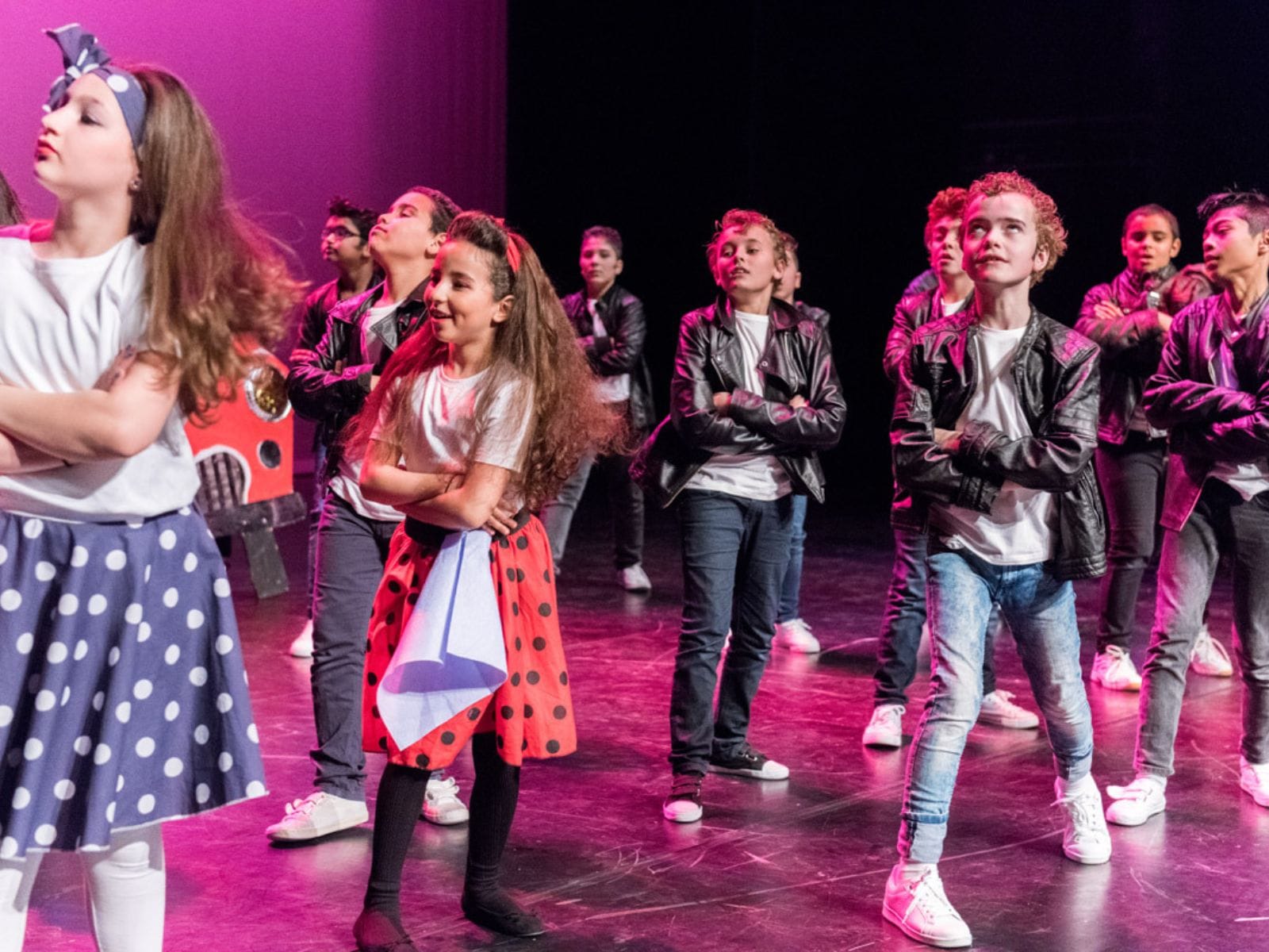 Foto: kinderen tijdens musicalvoorstelling